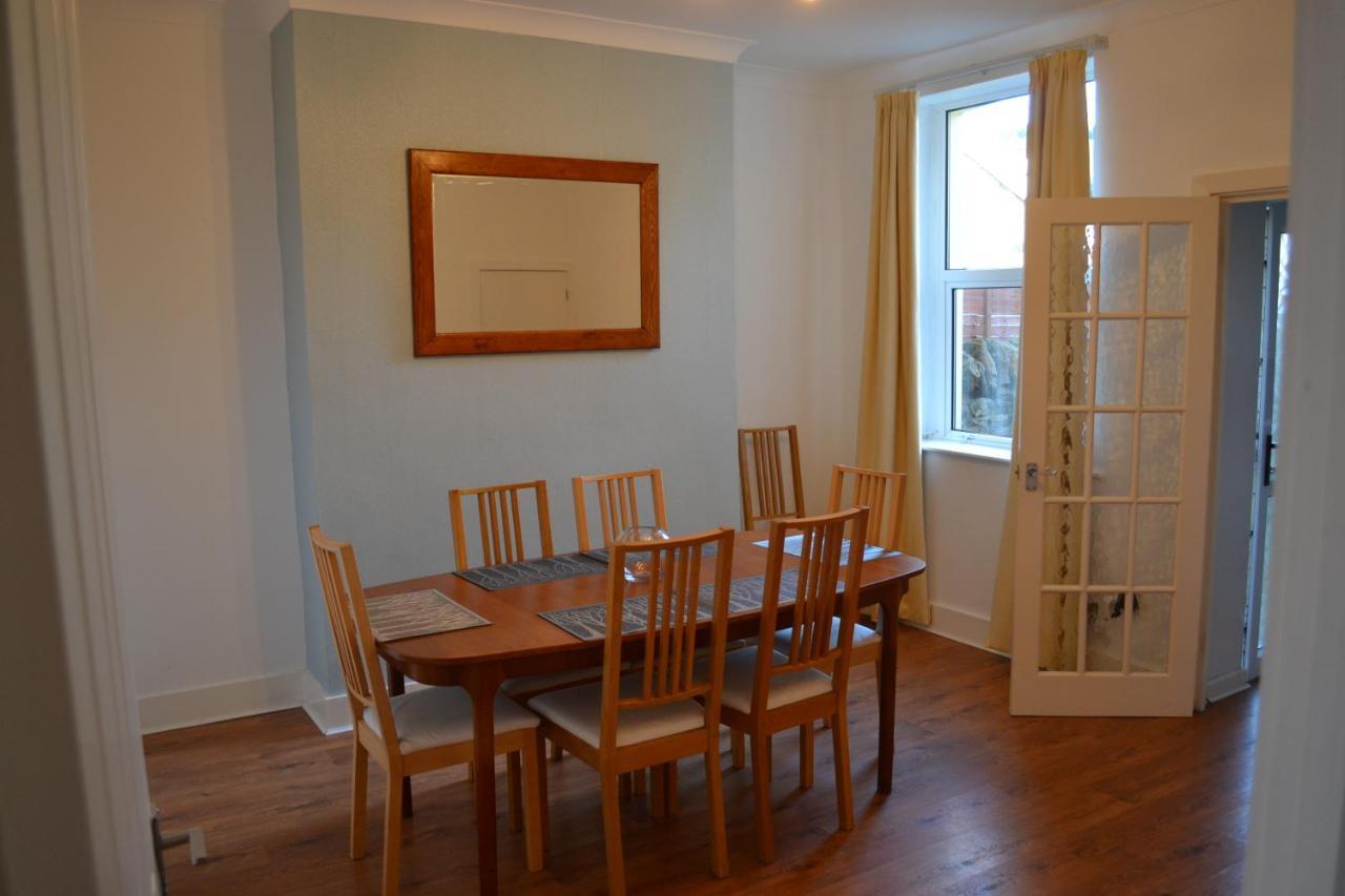 Entire 3 Bedroom House Near Caerphilly Station Екстер'єр фото